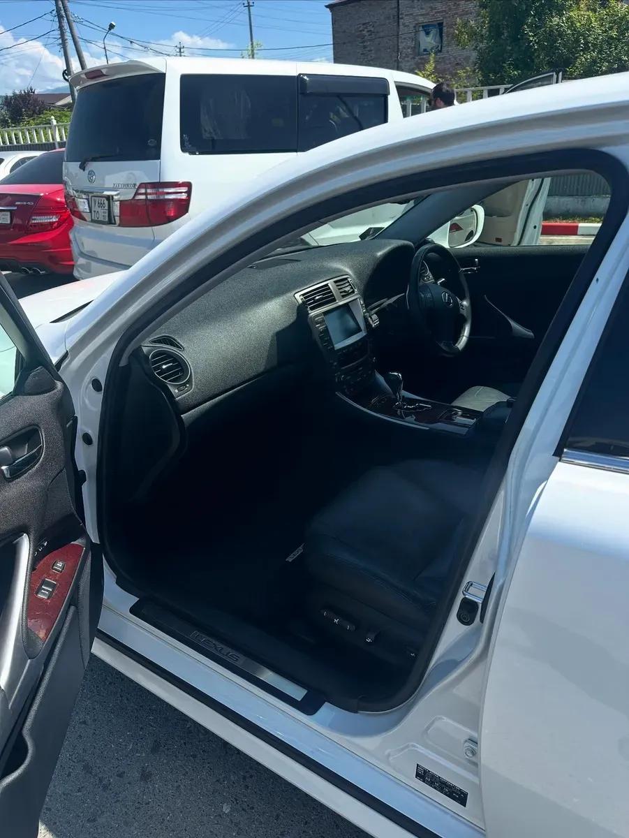 Lexus IS250 — 6