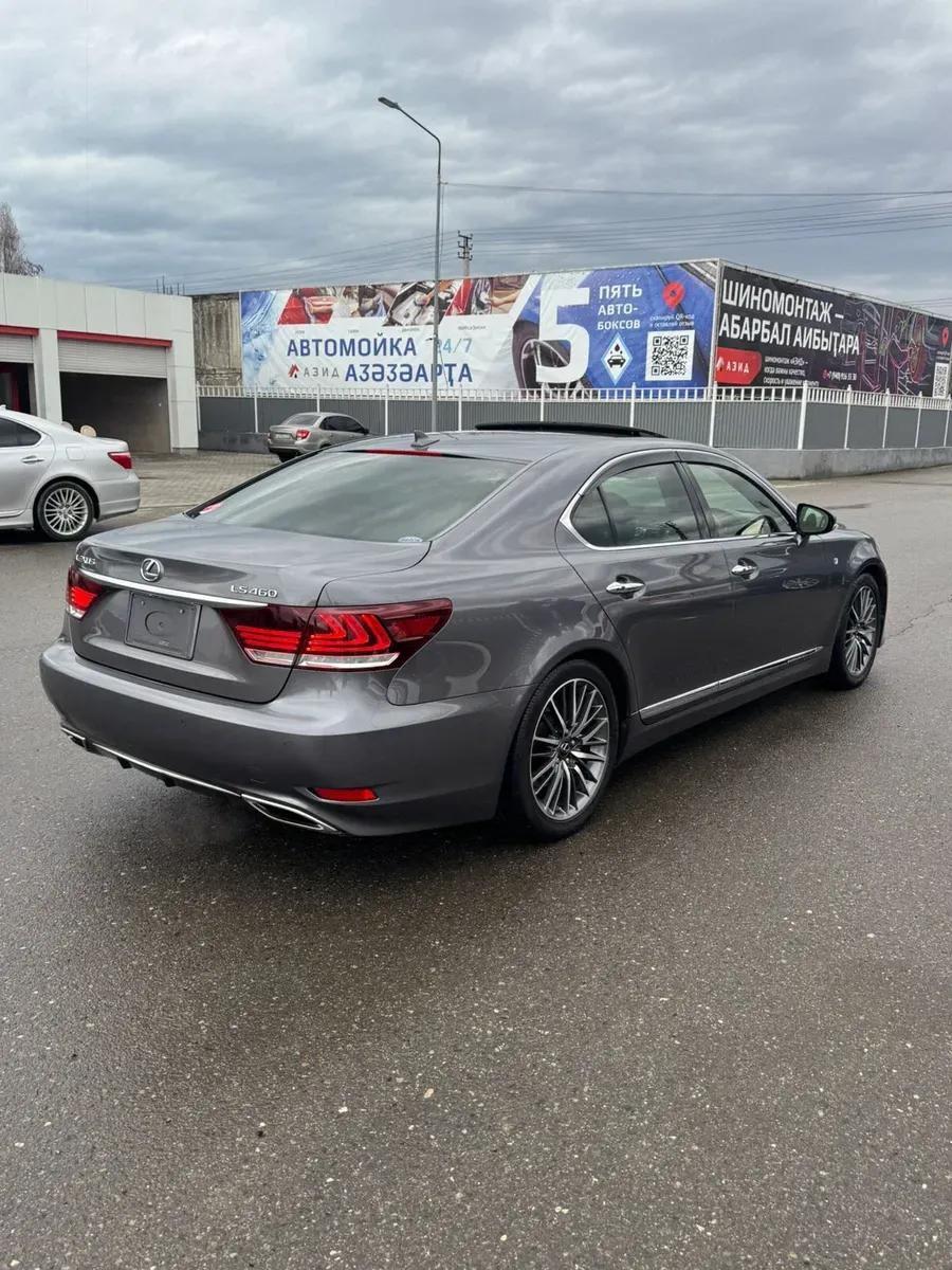 Lexus LS460 F-sport — 4